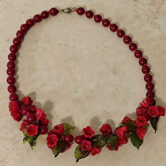 Vintage Venetian/Czech? Red Flowers and Green Leaves Handblown Glass Necklace - Picture 11 of 16